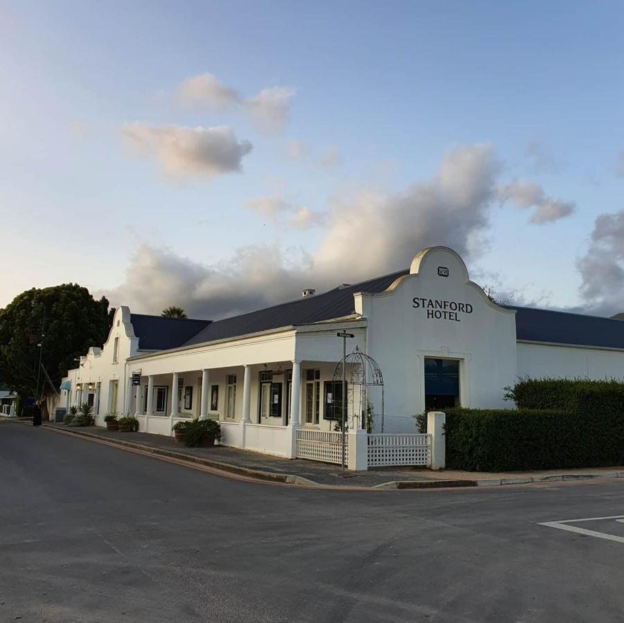 The Stanford Hotel Exteriér fotografie